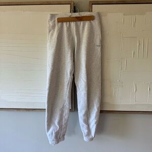 Aritzia TNA Cuffed Sweatpants